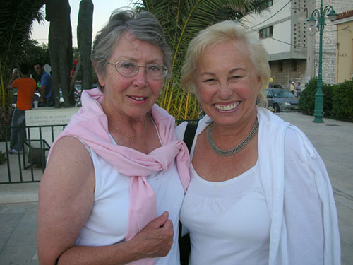 12 Helga and Lois, Greece