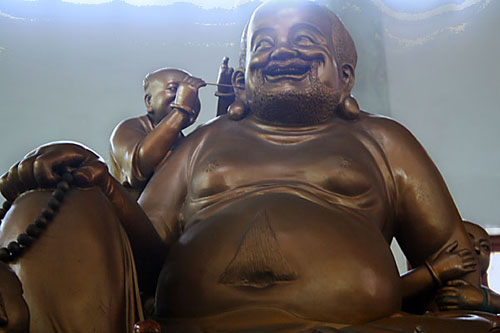 18 Buddha getting ears cleaned