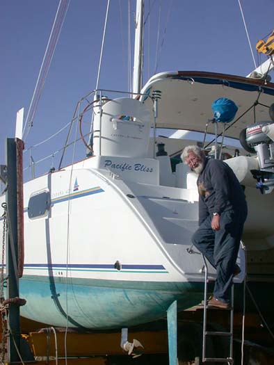 011 Gunter steps off the boat