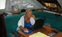04-Lois-Writing-at-Salon-Ta