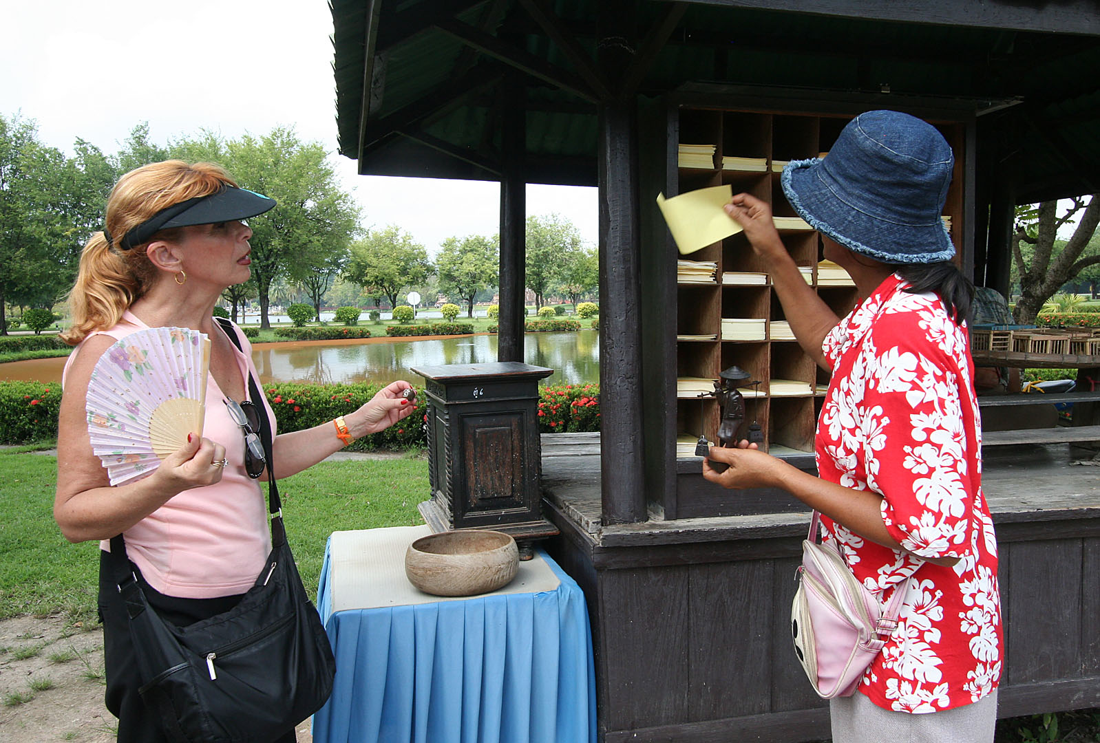 25 Judi buys a prayer and a wish